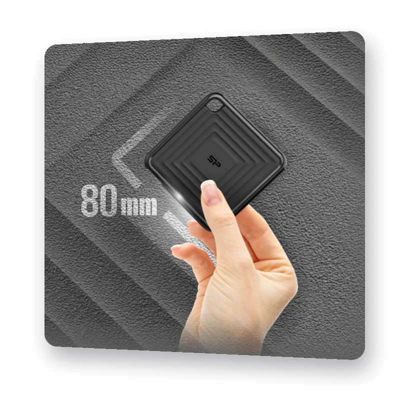 Silicon Power PC60 в ръка – 80 мм