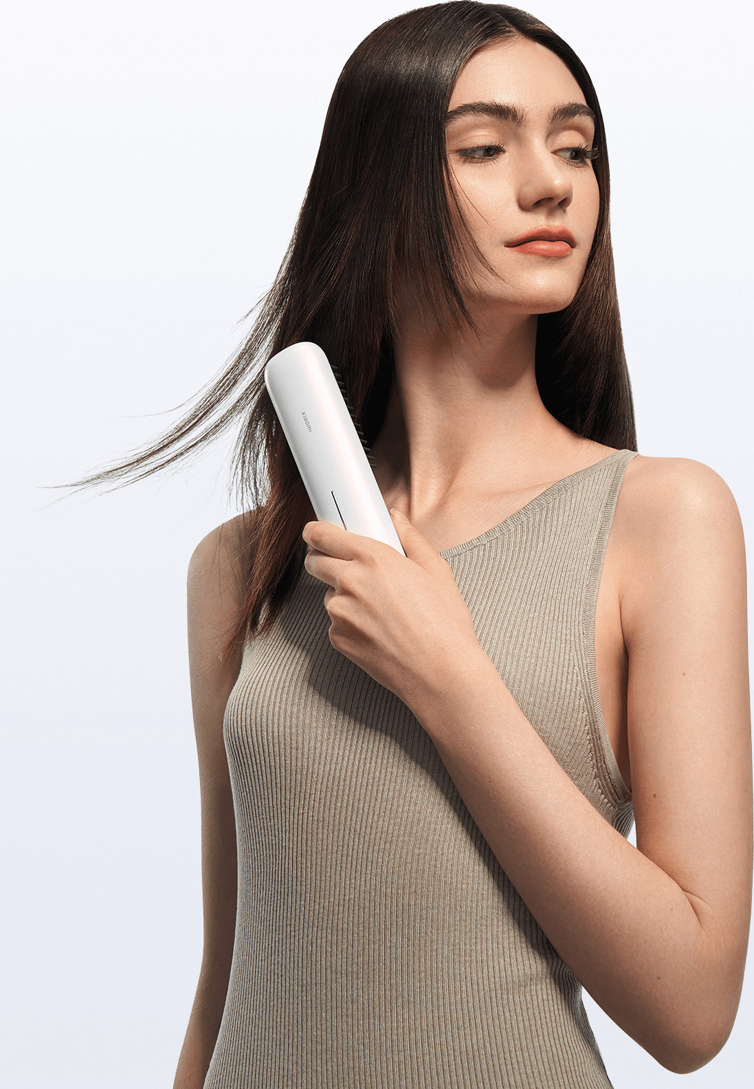 Безжично изправяне на коса с Xiaomi Cordless Hair Straightener Brush