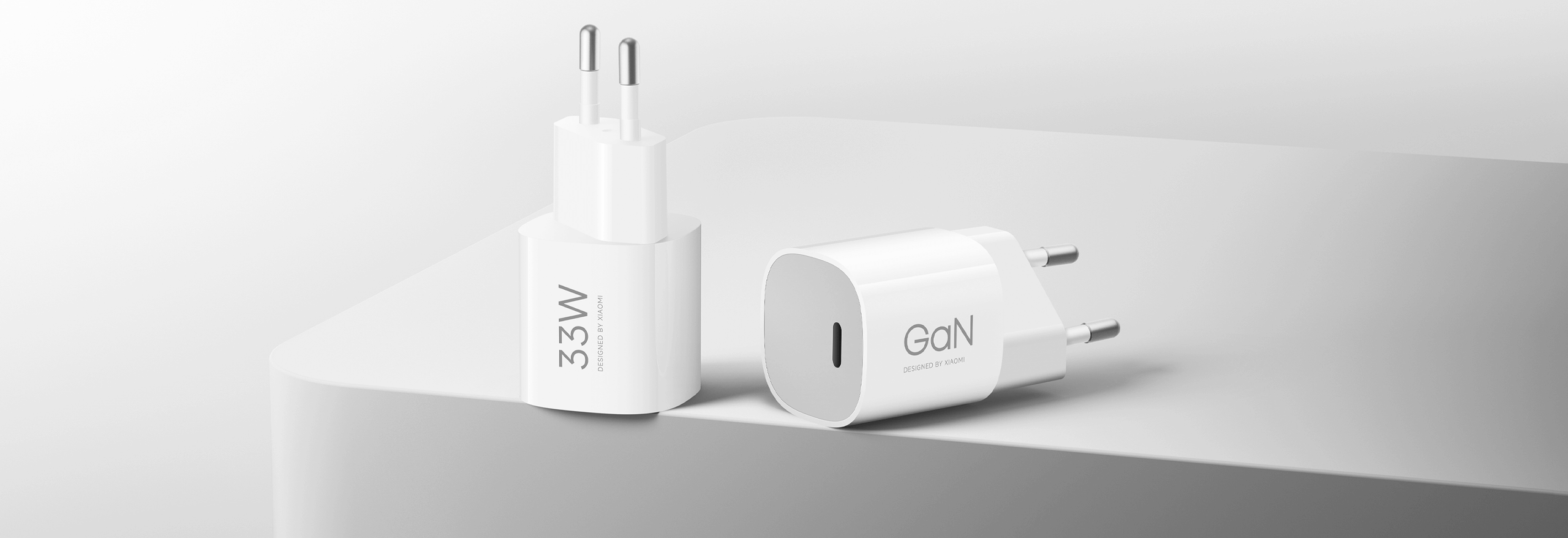 Зарядно устройство Xiaomi 33W Nano Power Adapter (USB-C) в бял цвят