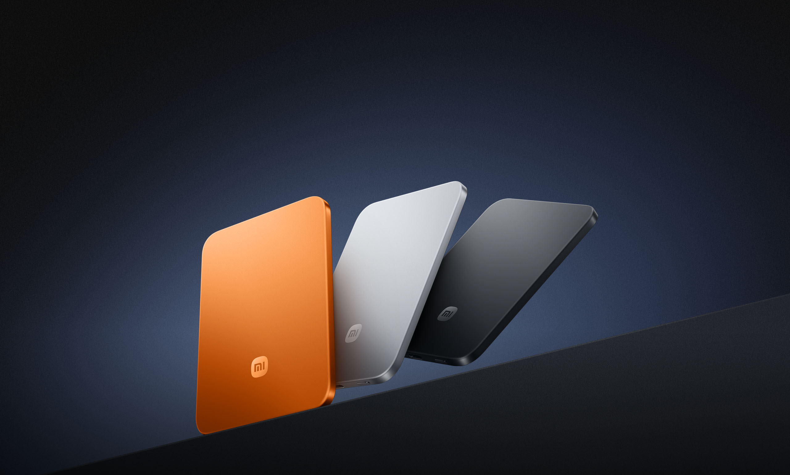 Външна батерия Xiaomi UltraThin Magnetic Power Bank 5000 15W в цветове Orange, Glacier Silver и Graphite Black