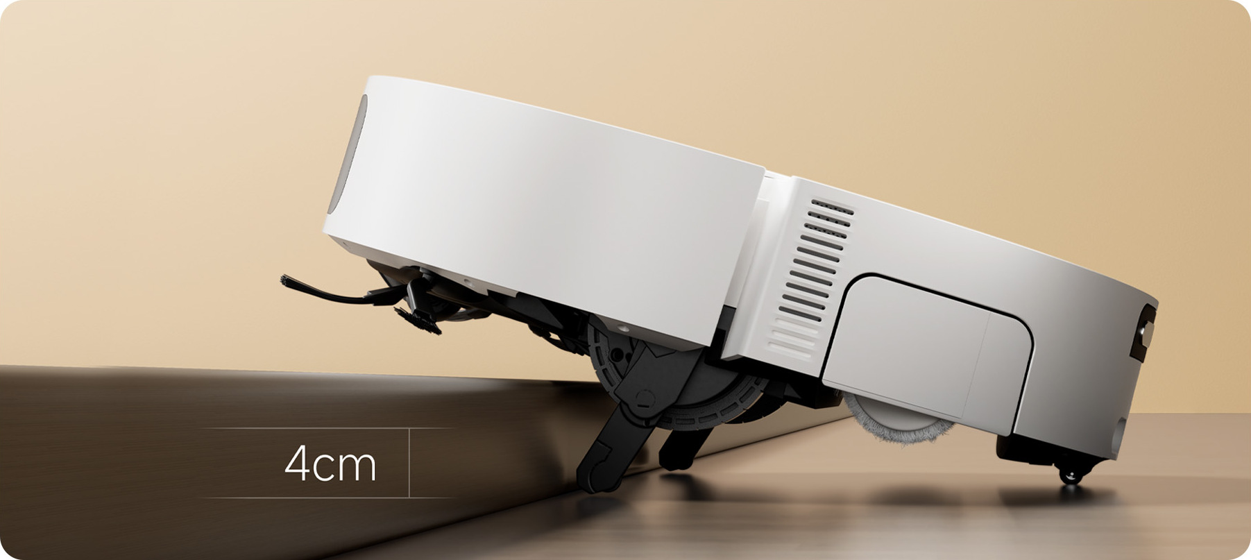 Xiaomi Robot Vacuum 6 повдига корпуса си, за да прескочи праг с височина 4 см