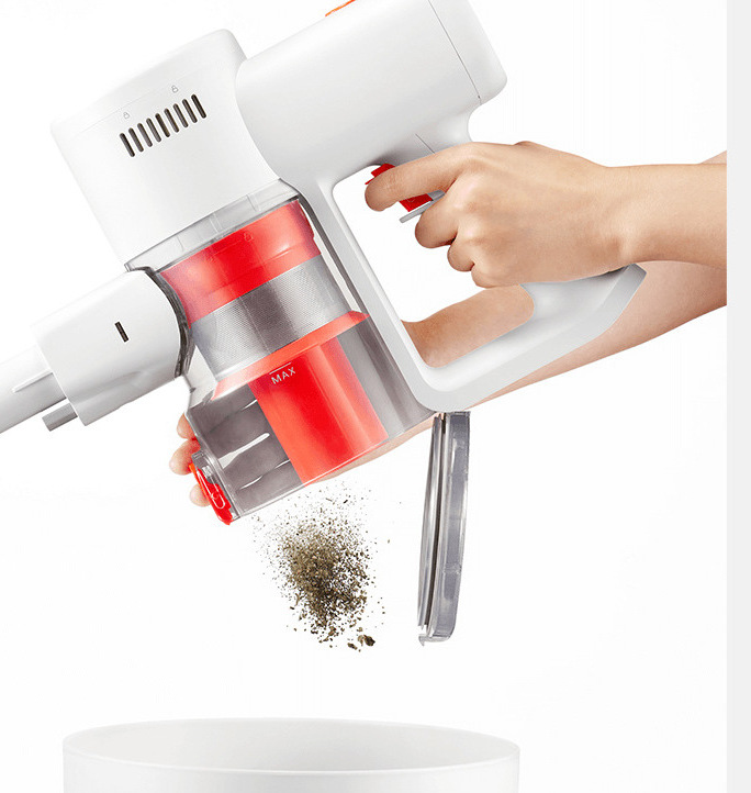 Изсипване на контейнера за прах с едно докосване при Xiaomi Vacuum Cleaner G20 Lite EU