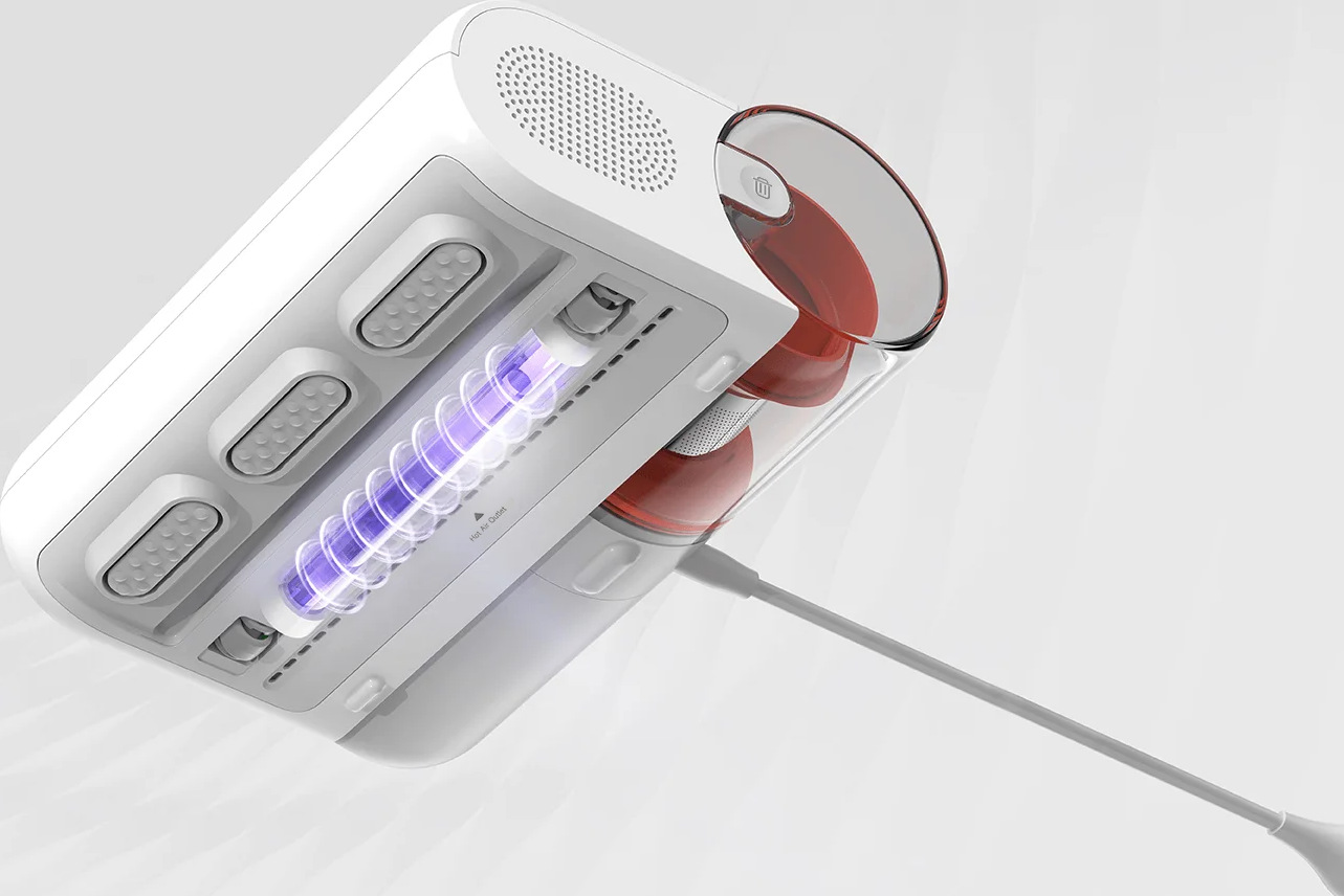 UV лампата на Xiaomi Dust Mite Vacuum Cleaner свети под уреда