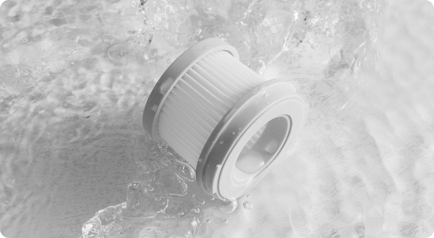 Филтър Xiaomi Dust Mite Vacuum Cleaner Filter, изплакван под течаща вода