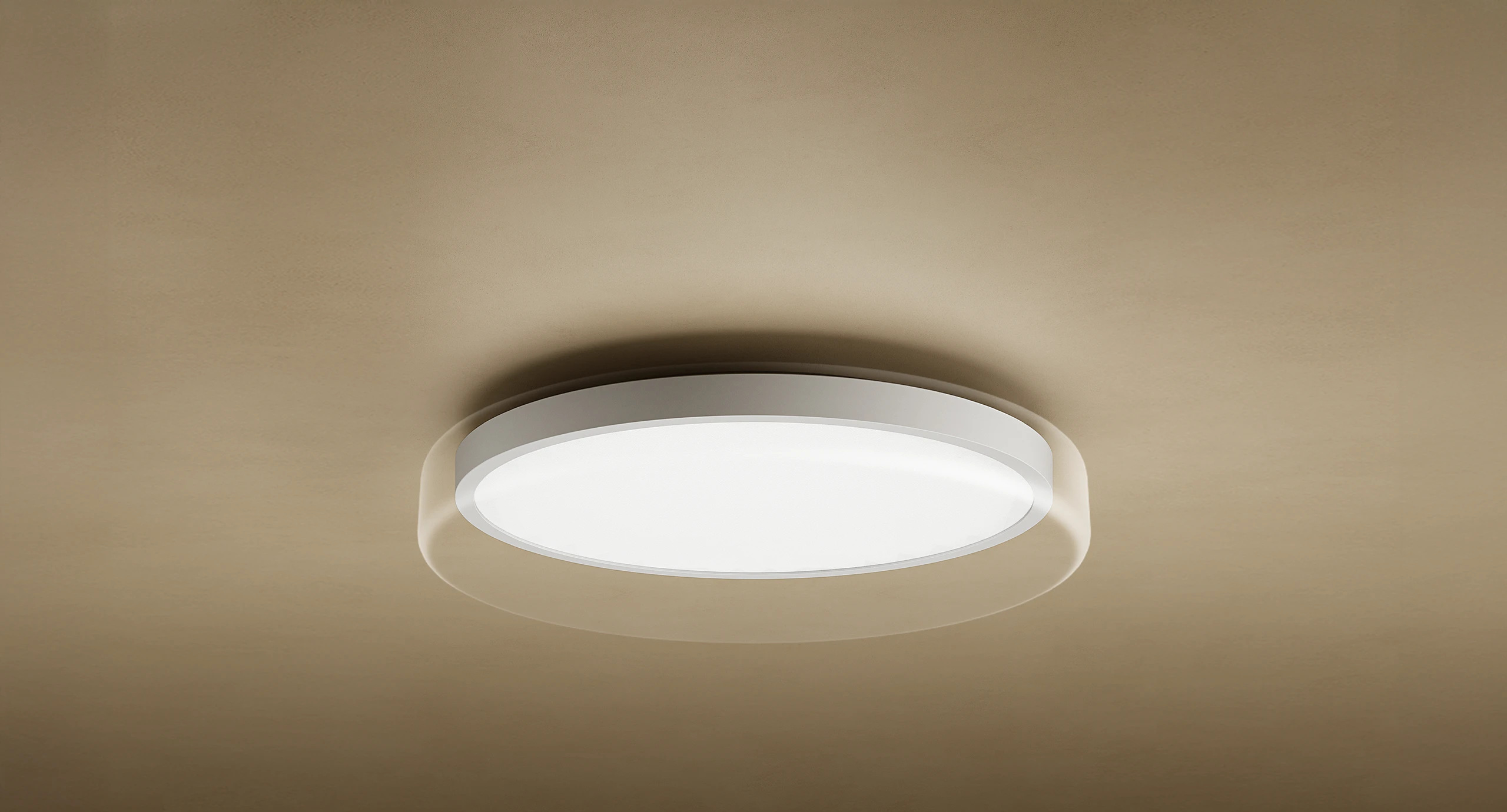 Xiaomi Smart Ceiling Light D40, монтирана на таван и включена