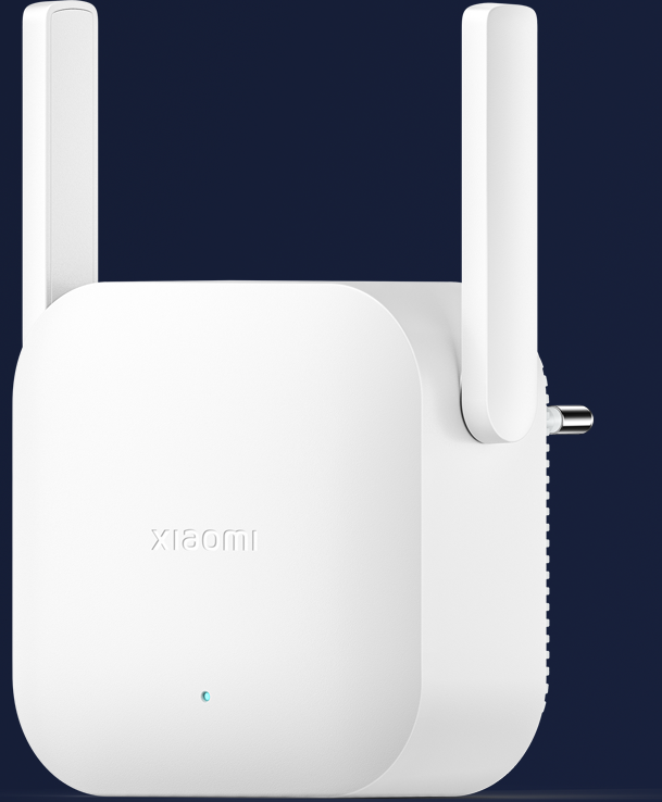 Xiaomi WiFi Range Extender N300 с двете външни антени на тъмен фон