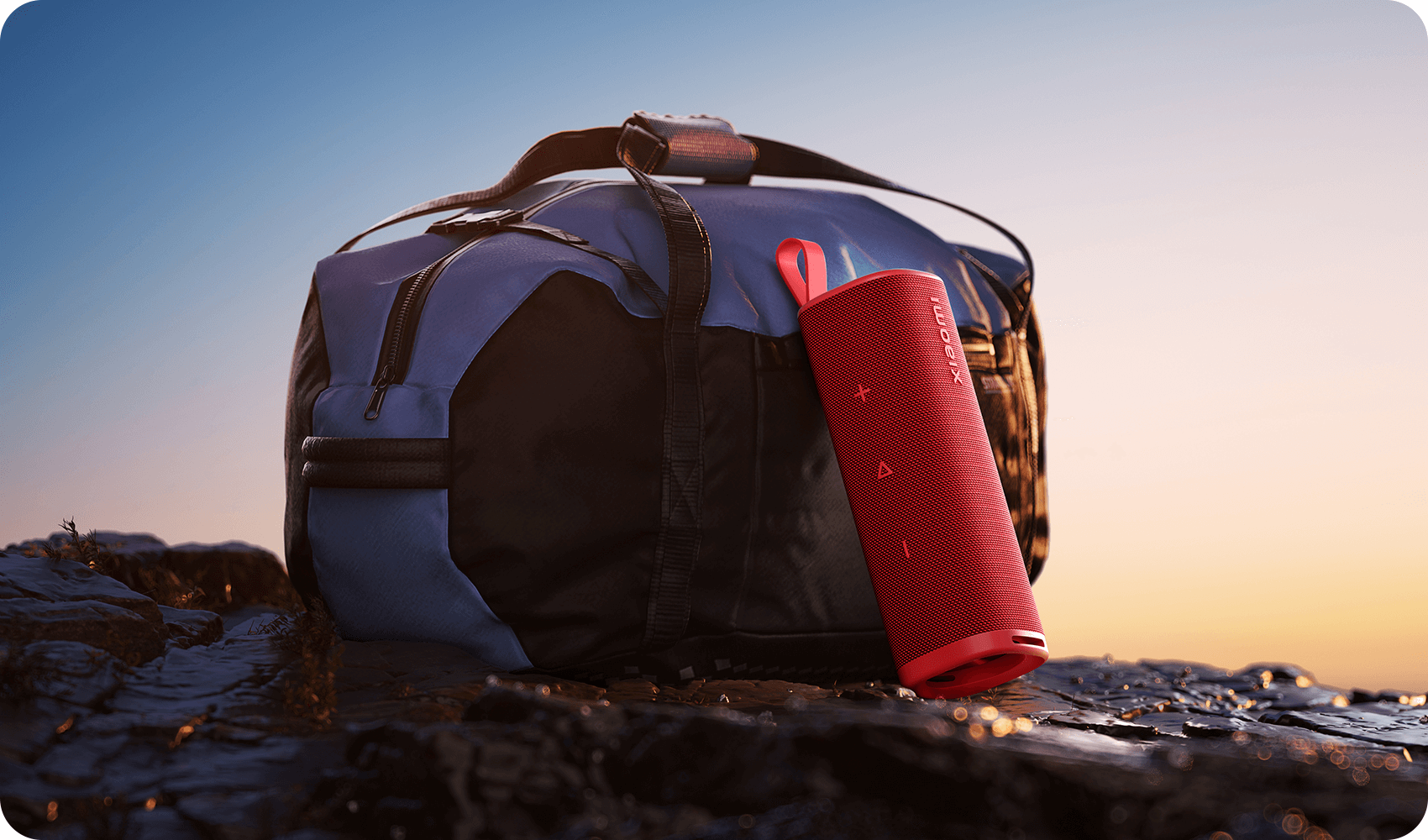 Xiaomi Sound Outdoor 30W в червено до сак за пътуване на открито