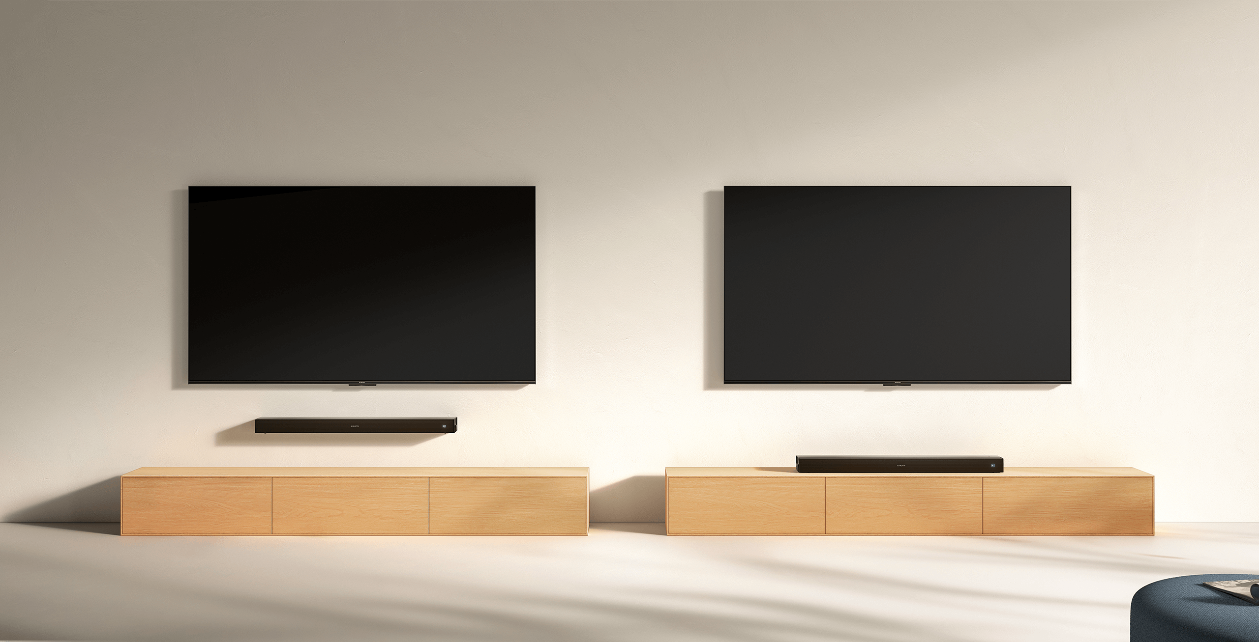 Саундбар Xiaomi Soundbar Pro 2.0 ch NS5, монтиран на стена и поставен върху шкаф под телевизор